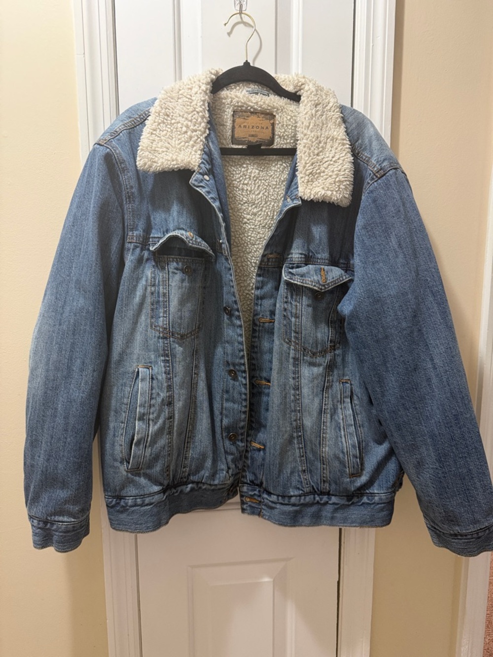 Vintage sherpa-lined denim trucker jacket from the Arizona Jean Company